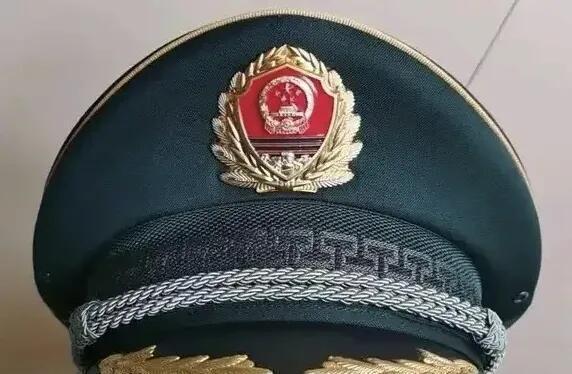 07解放军帽徽图片