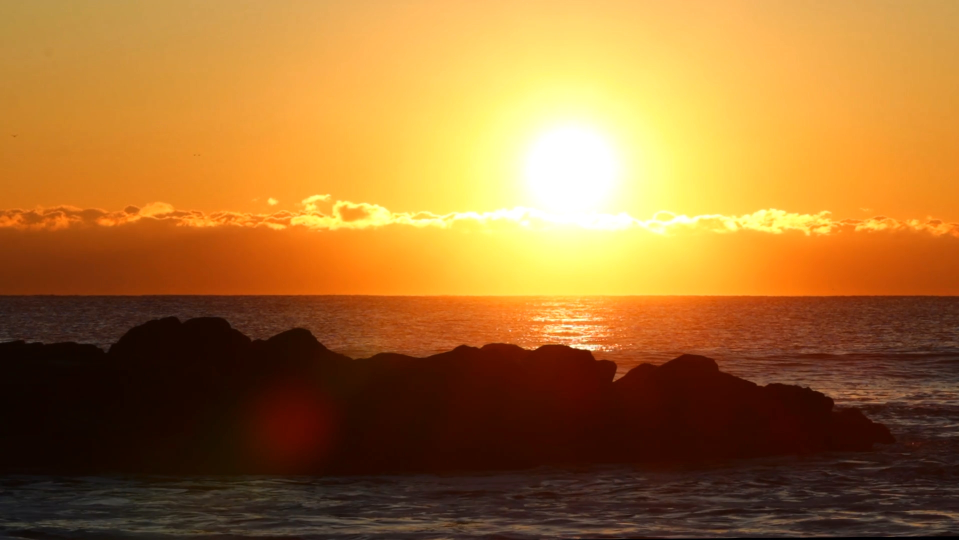 唯美浪漫的海边夕阳黄昏落日余晖