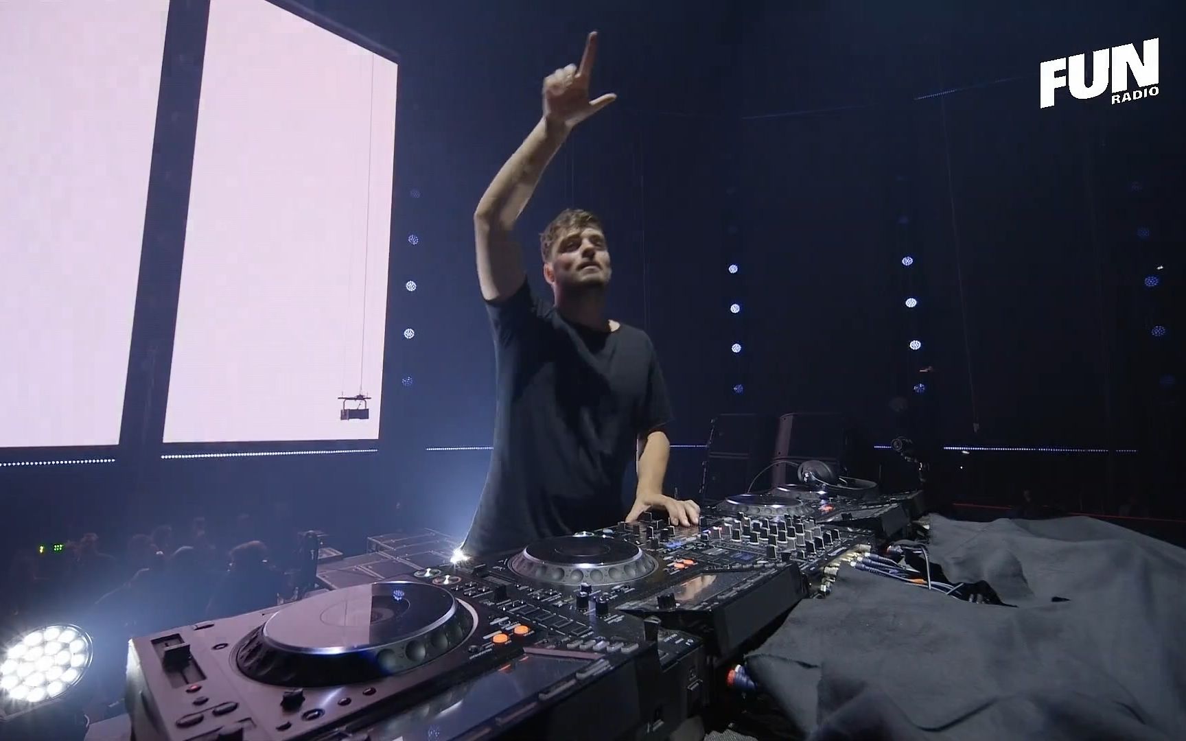 Martin Garrix 小马丁法国雅高体育馆最新现场 20211022哔哩哔哩bilibili