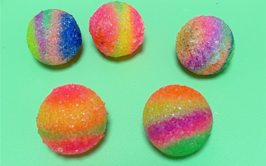 儿童彩虹弹力球玩具