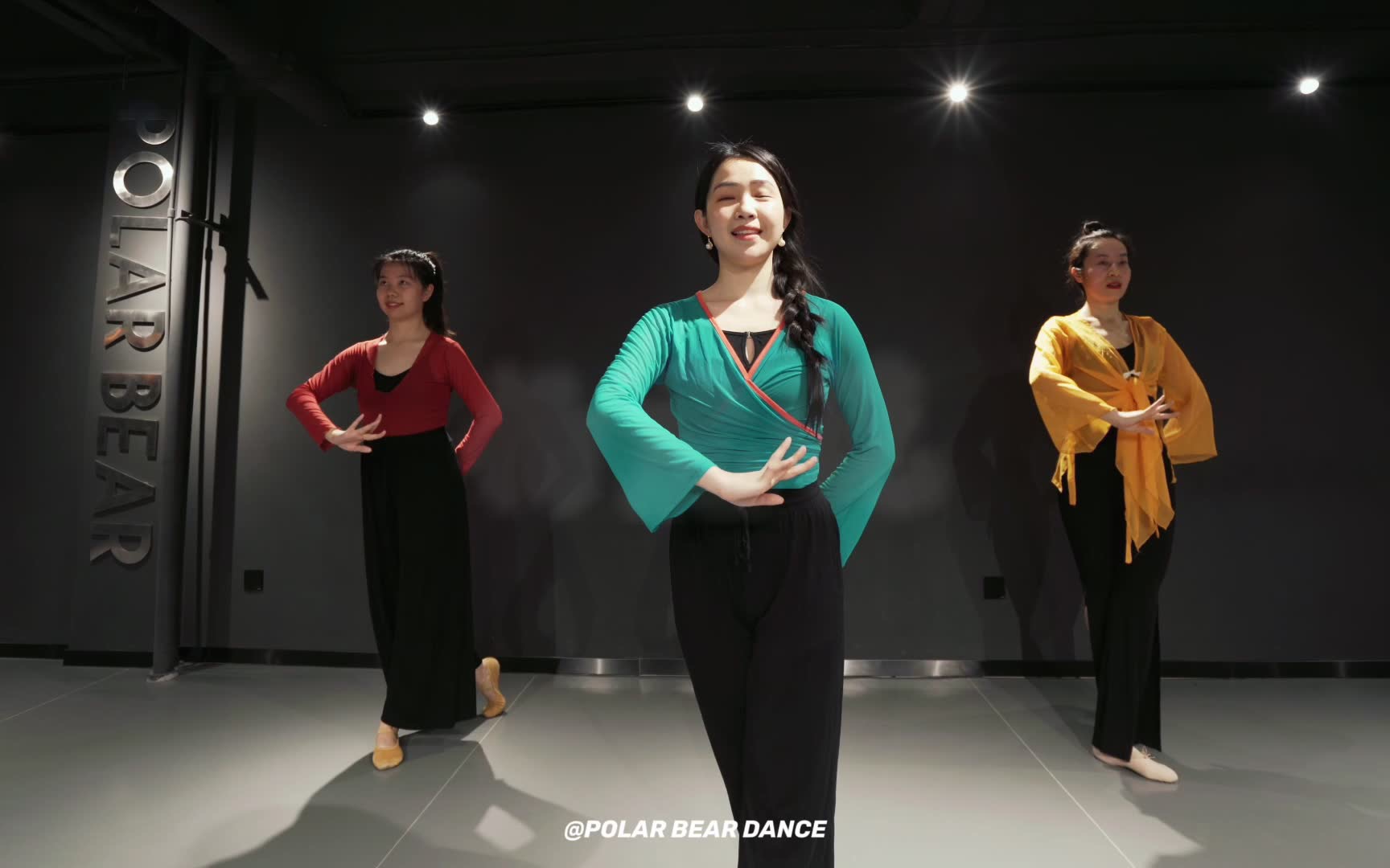 【白熊舞蹈】《伯虎说》罗燕