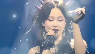 黄龄，唱酥到骨头里的声音