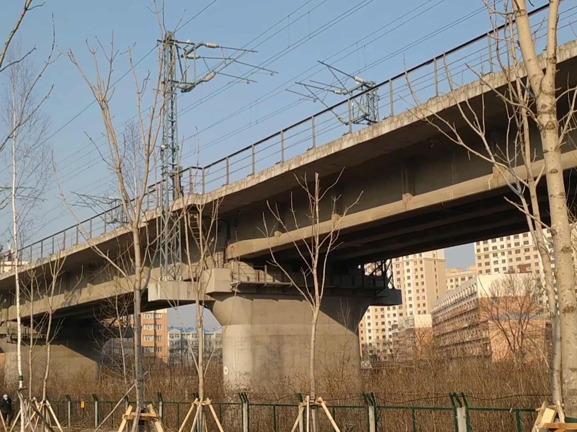 佳木斯高铁地段的早晨!