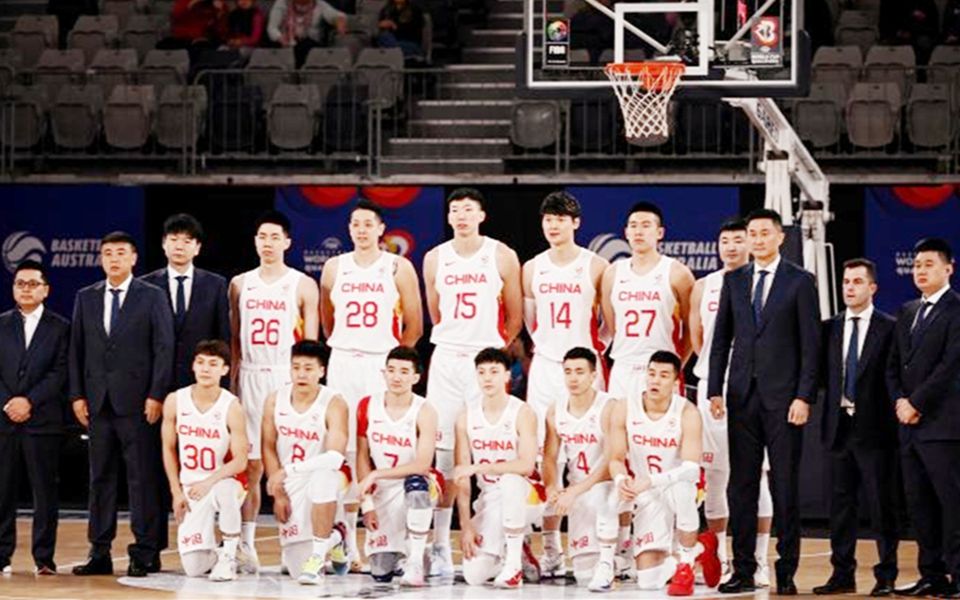 FIBA最新男篮排名:美国男篮稳居第一,中国男篮亚洲第四 世界第27!哔哩哔哩bilibili