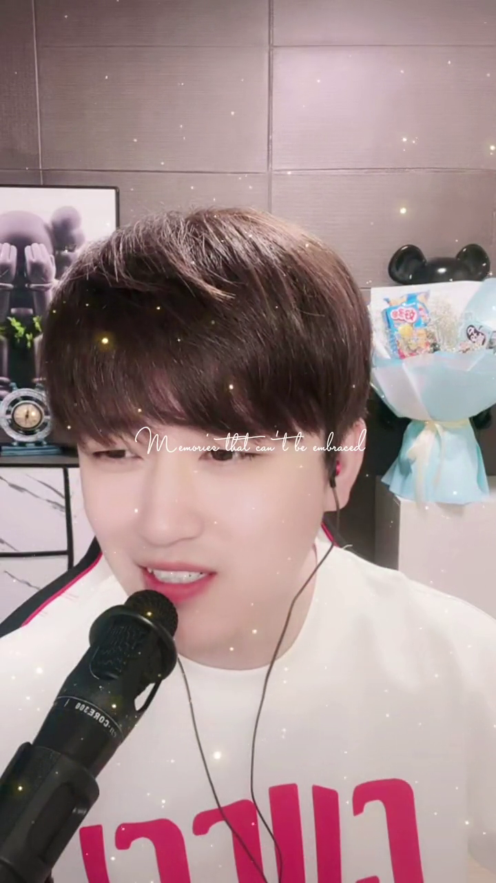 阳光男孩爱笑的男孩星星再耀眼也不及你耀眼非常完美怎么这么好看