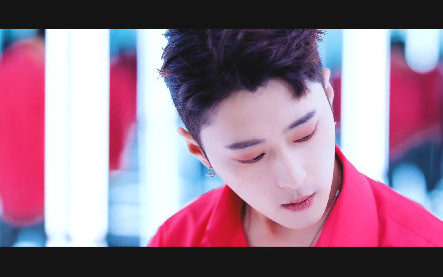 【kard回归预告】kard迷你四辑概念视频j.seph金泰亨 & somin!