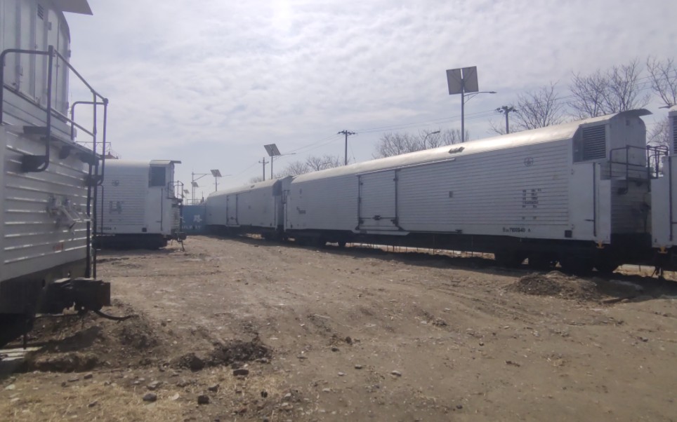 【全网首发?】北京五环边上竟藏着如此之多的出租b22保温车