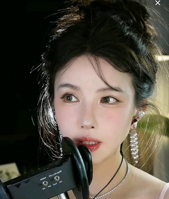 【大艺术嘉】剪辑版轻语助眠,保留了觉得有意思不打扰睡觉的谢礼物