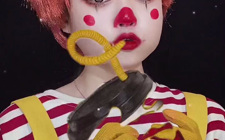 仿妆小丑妆容教程你们觉得像吗
