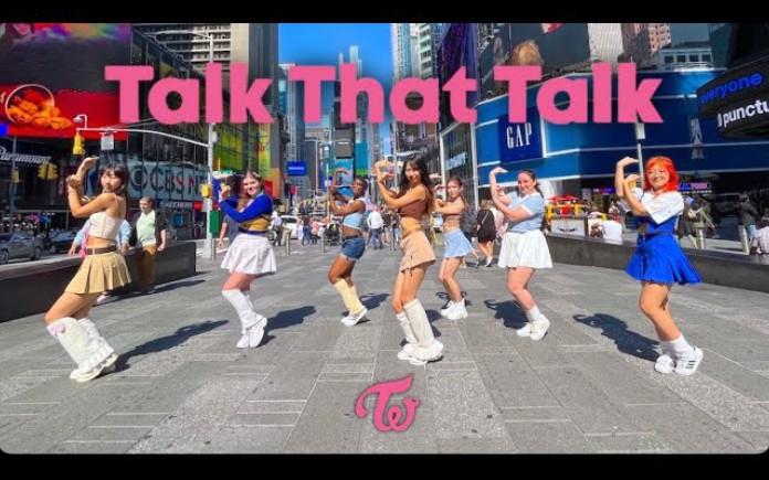 [图]TWICE新曲《Talk That Talk》全曲翻跳！闪耀小姐姐超飒翻跳路演！每个人都跳得很好！[街头KPOP] Twice- Talk That Talk