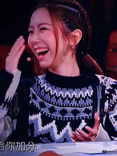 点赞机会被剥夺,廖昌永捶桌爆赞口技达人,惹邓紫棋笑翻了!