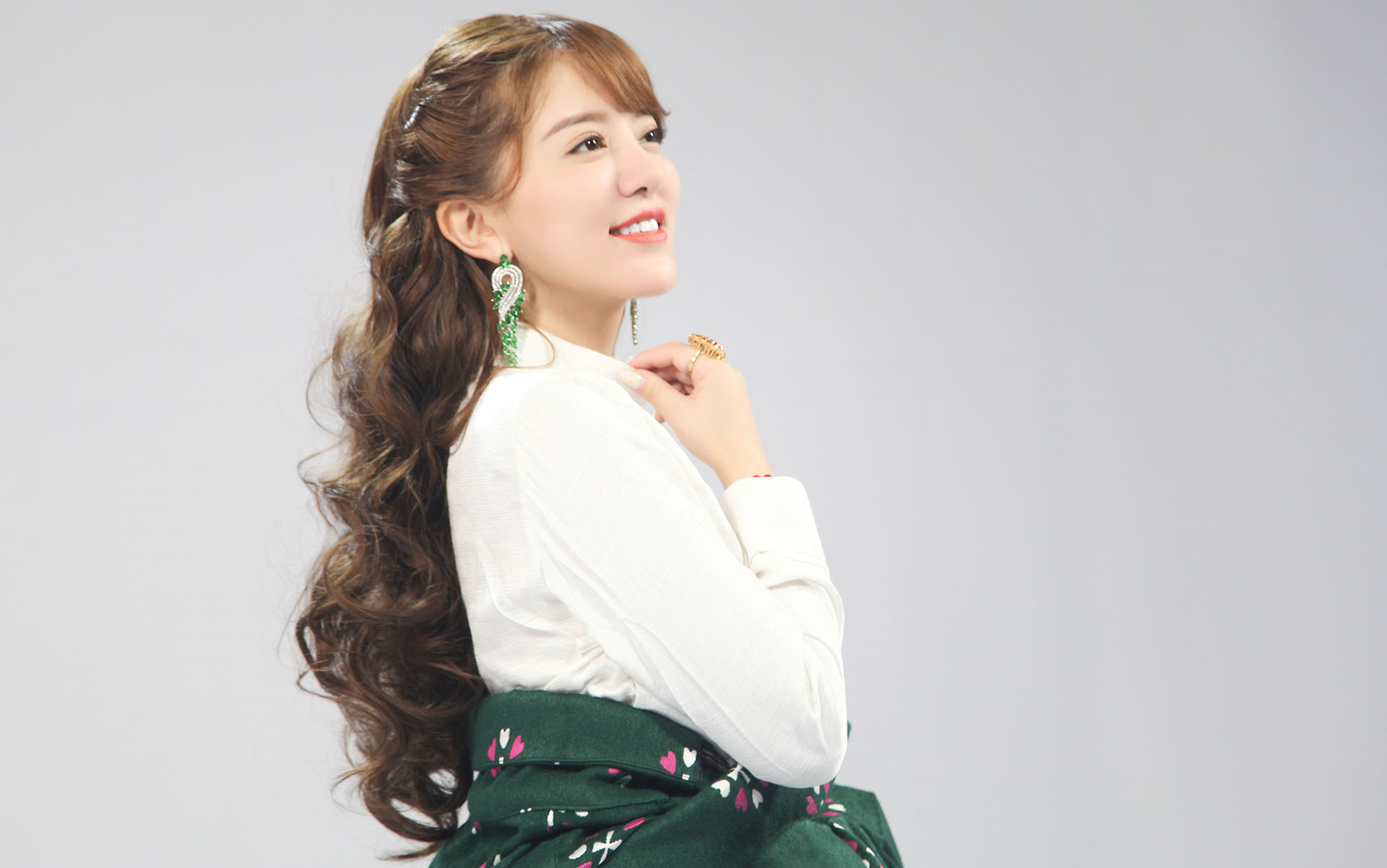 美少女歌唱家阿兰alan--大叔精选集(基本1080p高清合集)