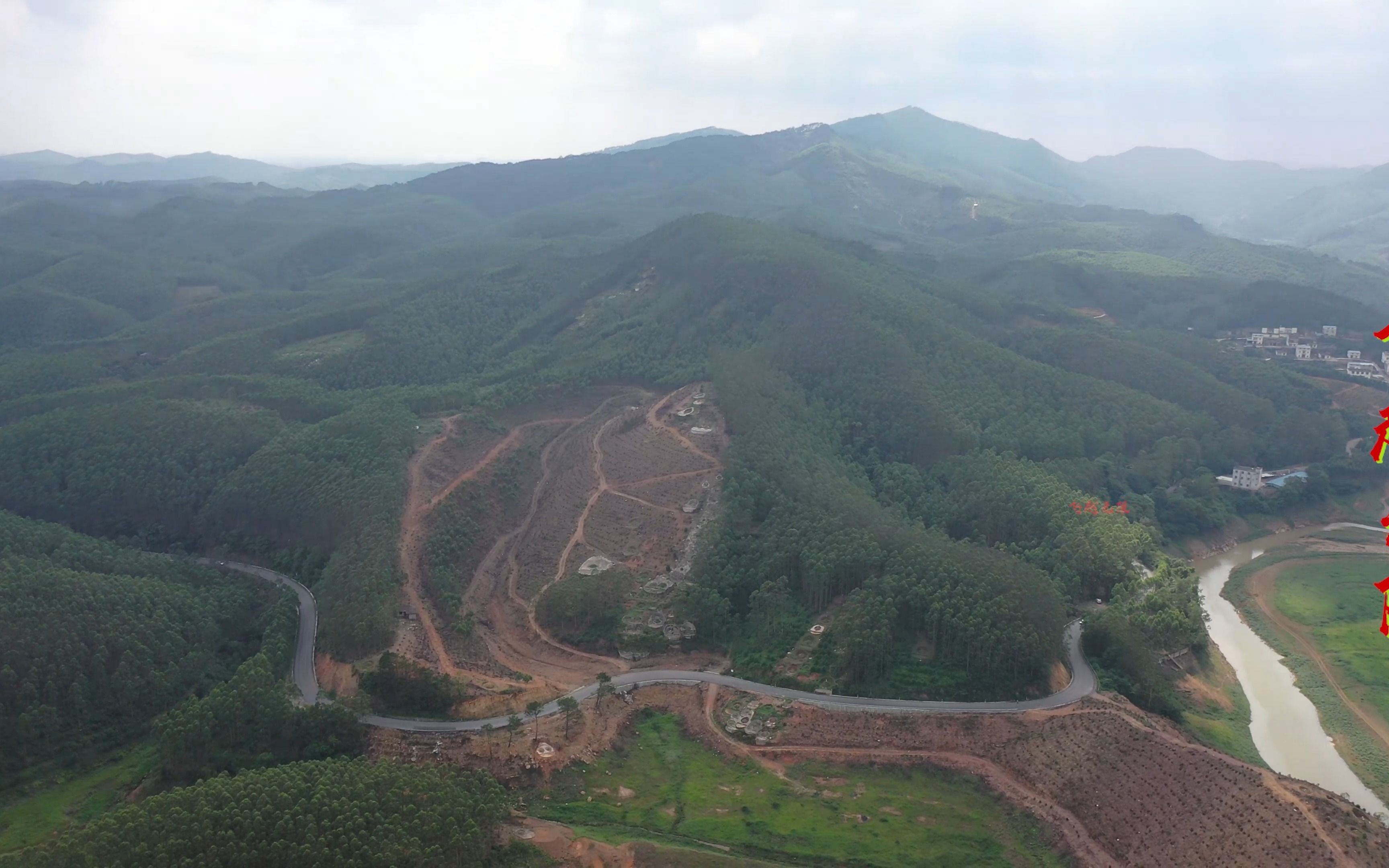 无人机航拍广西山区深处风景,无意发现一处上格好地哔哩哔哩bilibili