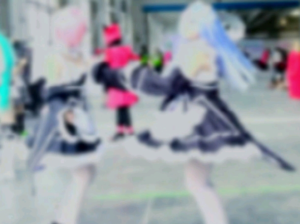 「蕾姆拉姆双子cos」拉姆和蕾姆要一直在一起.