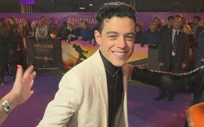 [图]Rami Malek doesn't want to be at Bohemian Rhapsody World Premiere!