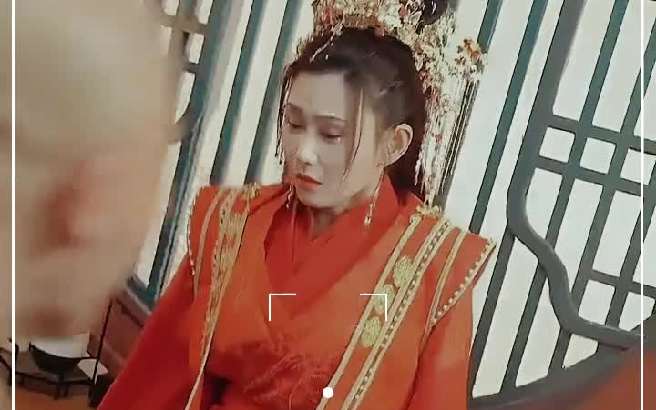 [图]《重生之傻王的绝世王妃》高清完整版