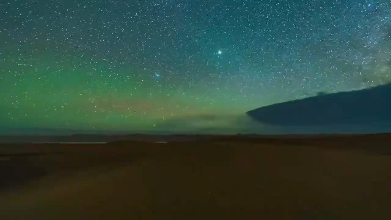 [图]袅袅秋风起，最美人间秋，离离暑云散，云雨两悠悠；袅袅凉风起，吹人舞袖抖，离离原上草，一岁一枯荣；袅袅兮秋风，长河落日瘦做只快乐的小鸡，不做愤怒的小鸟