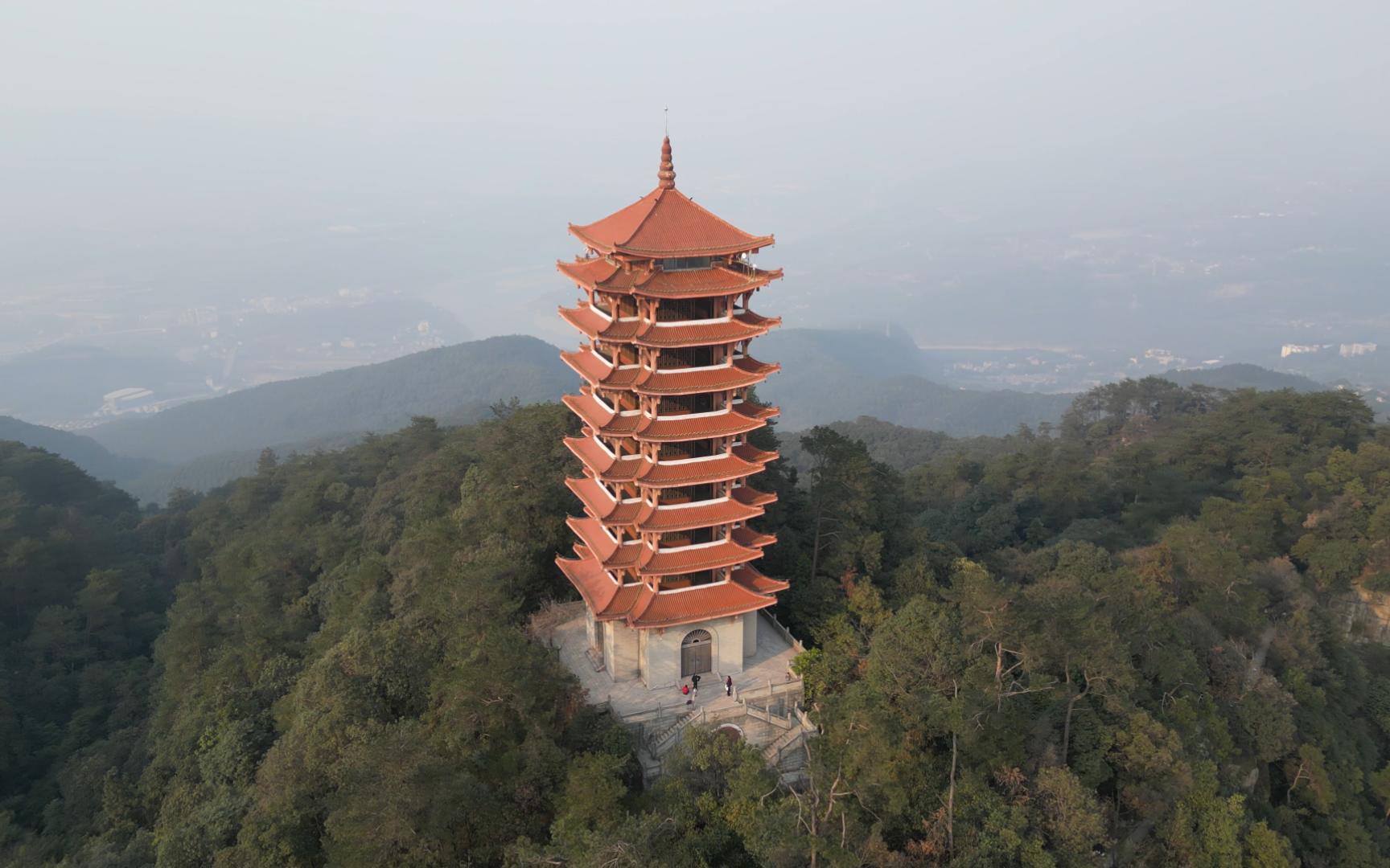 缙云山-鸟瞰新重庆【雾】