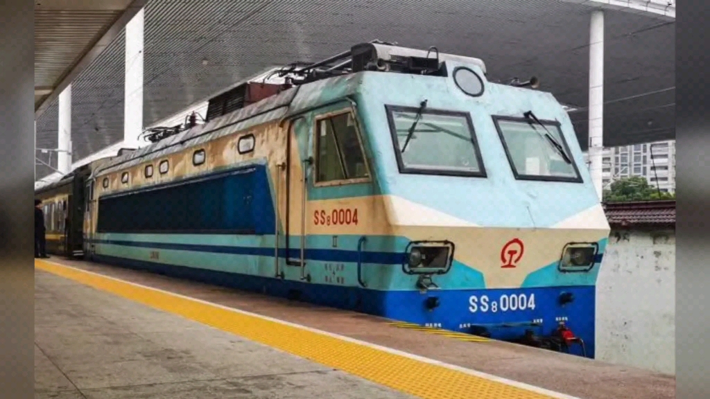 韶山8,谢谢你们,愿你们一路走好,愿天堂还会有铁路.致敬韶山8!