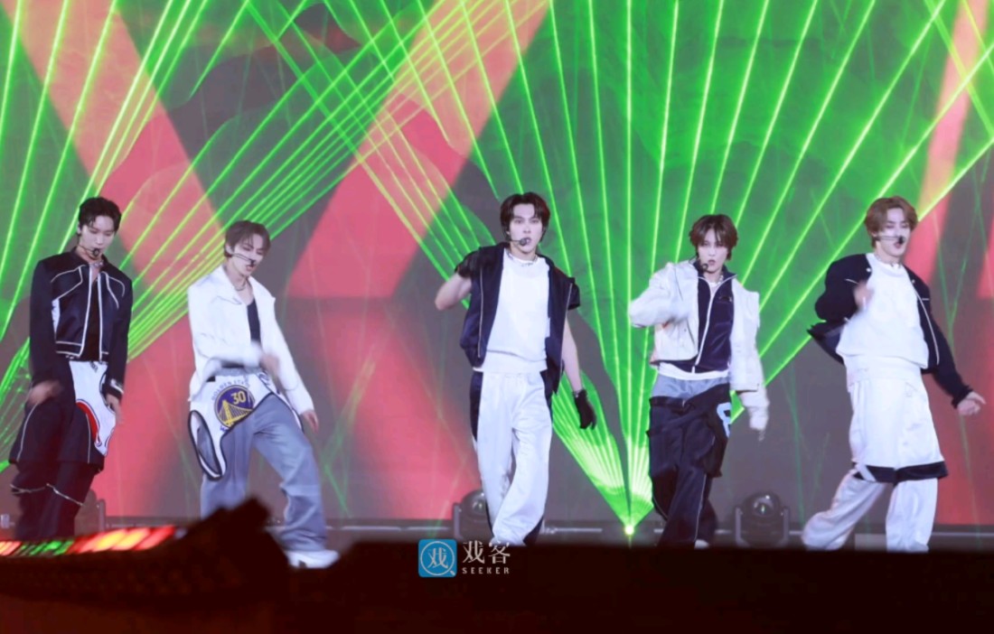 威神v钱锟,李永钦,肖俊,黄冠亨,刘扬扬《oh my youth(遗憾效应)77