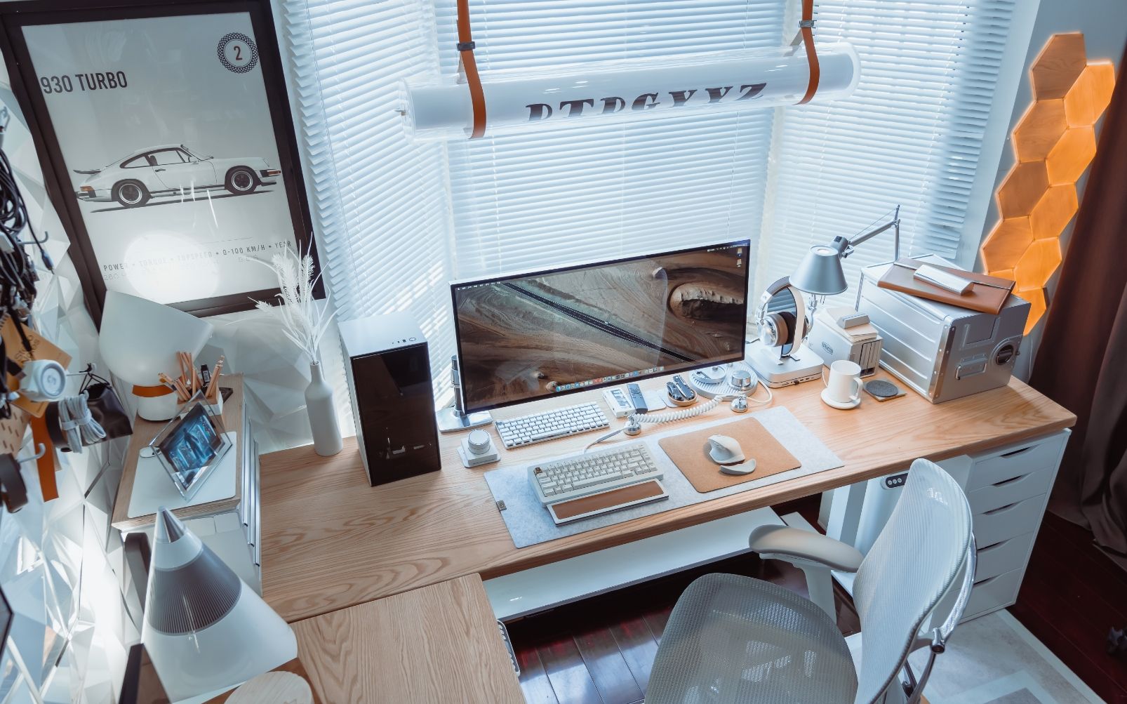 「桌面美学」4月,下午茶的时间分享个人桌面美学