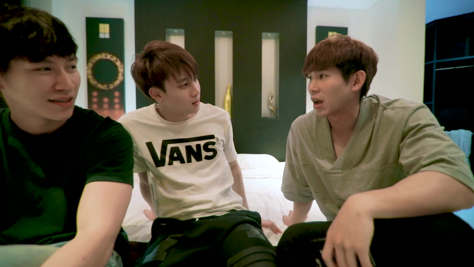 kissboysth20190309想要了解mean洪天逸的10个问题英翻