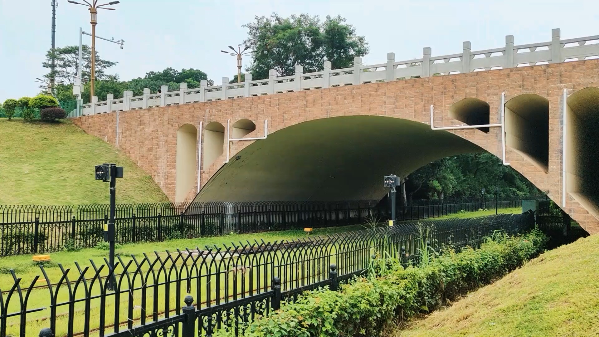 【松湖·南湖湾】环湖骑行,邂逅华为欧洲小镇.