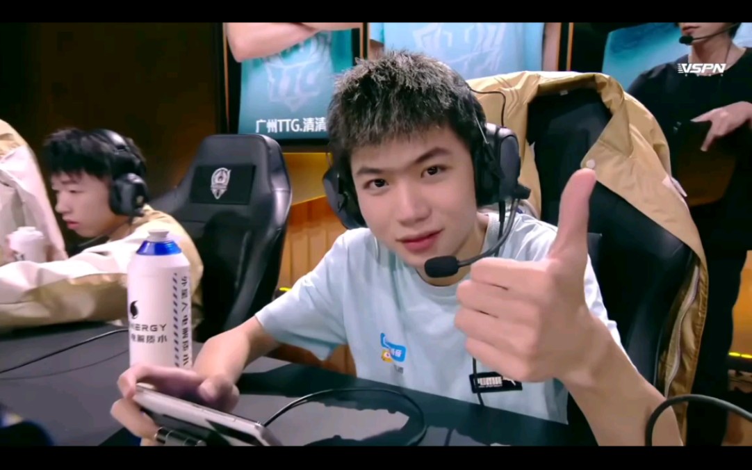 【广州ttg九尾】2021王者荣耀世界冠军杯小组赛对阵深圳dyg