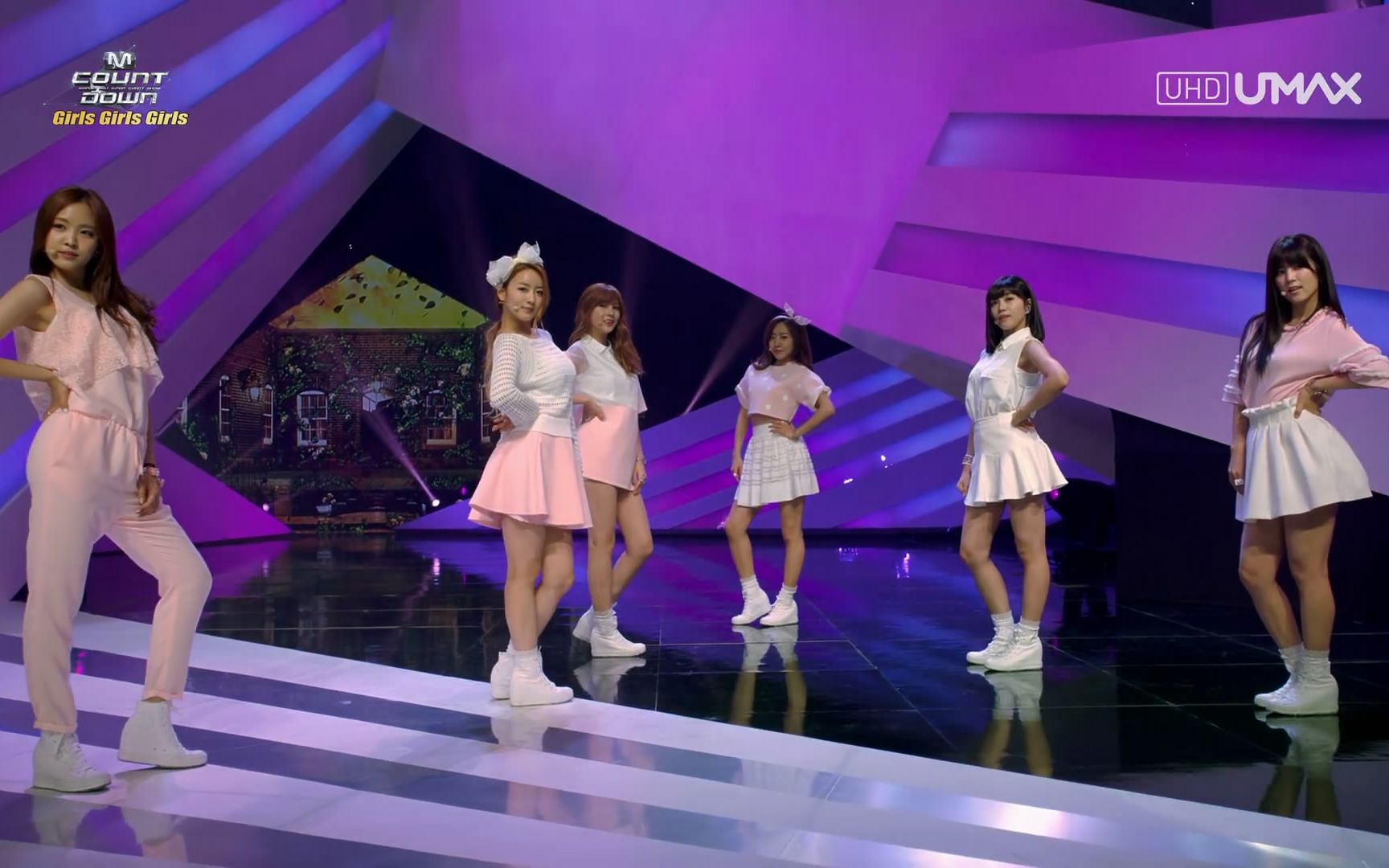 apink的清纯中学生风舞台—nonono&mr.chu