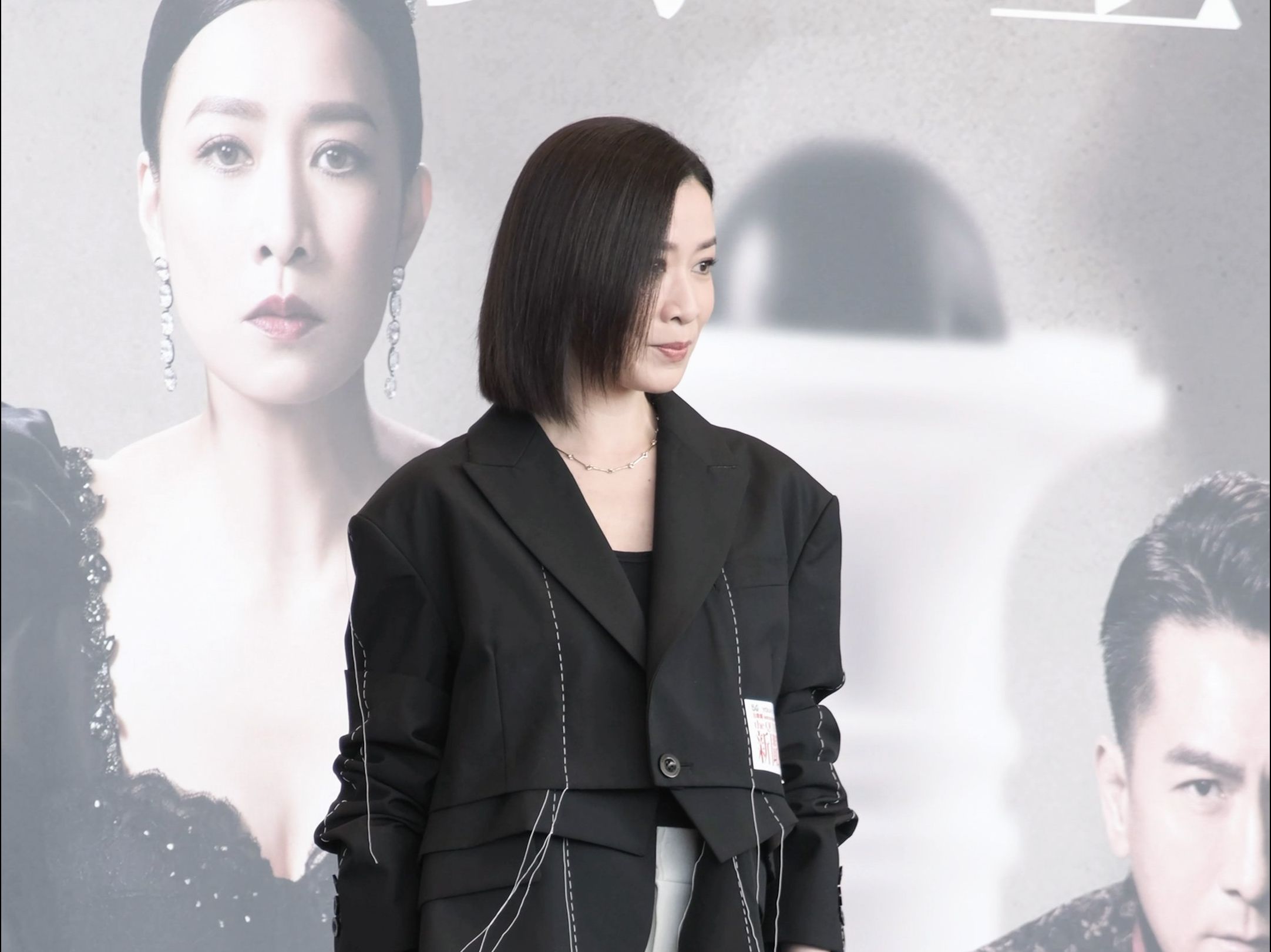 佘诗曼 - tvb 无线电视剧集《新闻女王》宣传08动 -「主播精英 专业