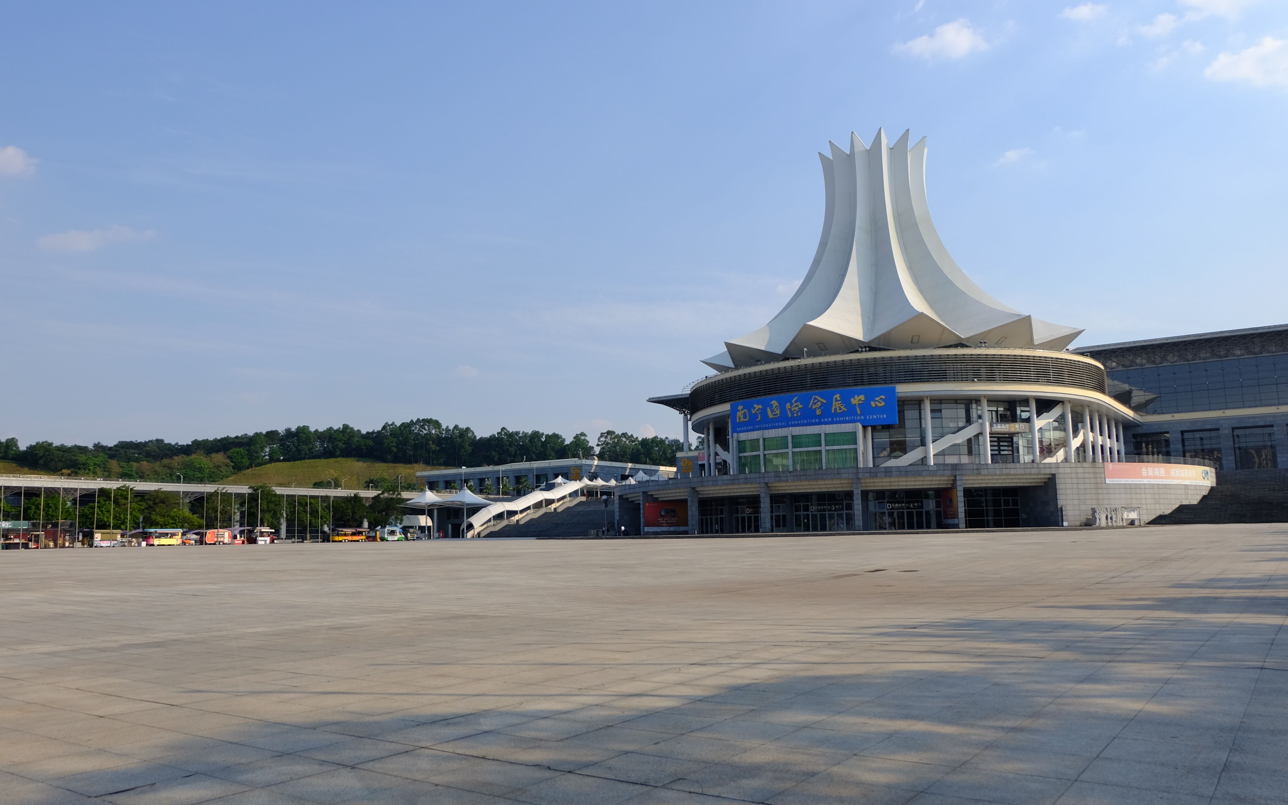 孖仔讲南宁〕南宁会展中心粤语邕浔粤语白话日常volg_哔哩哔哩_bili