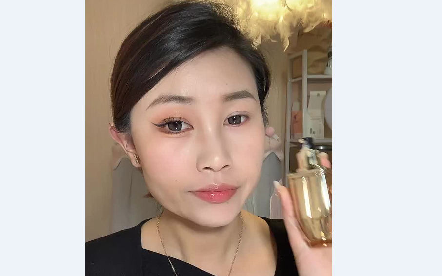 美妝大賞 美妝百萬新星計劃 愛脫妝愛卡粉一定要嘗試的粉底液