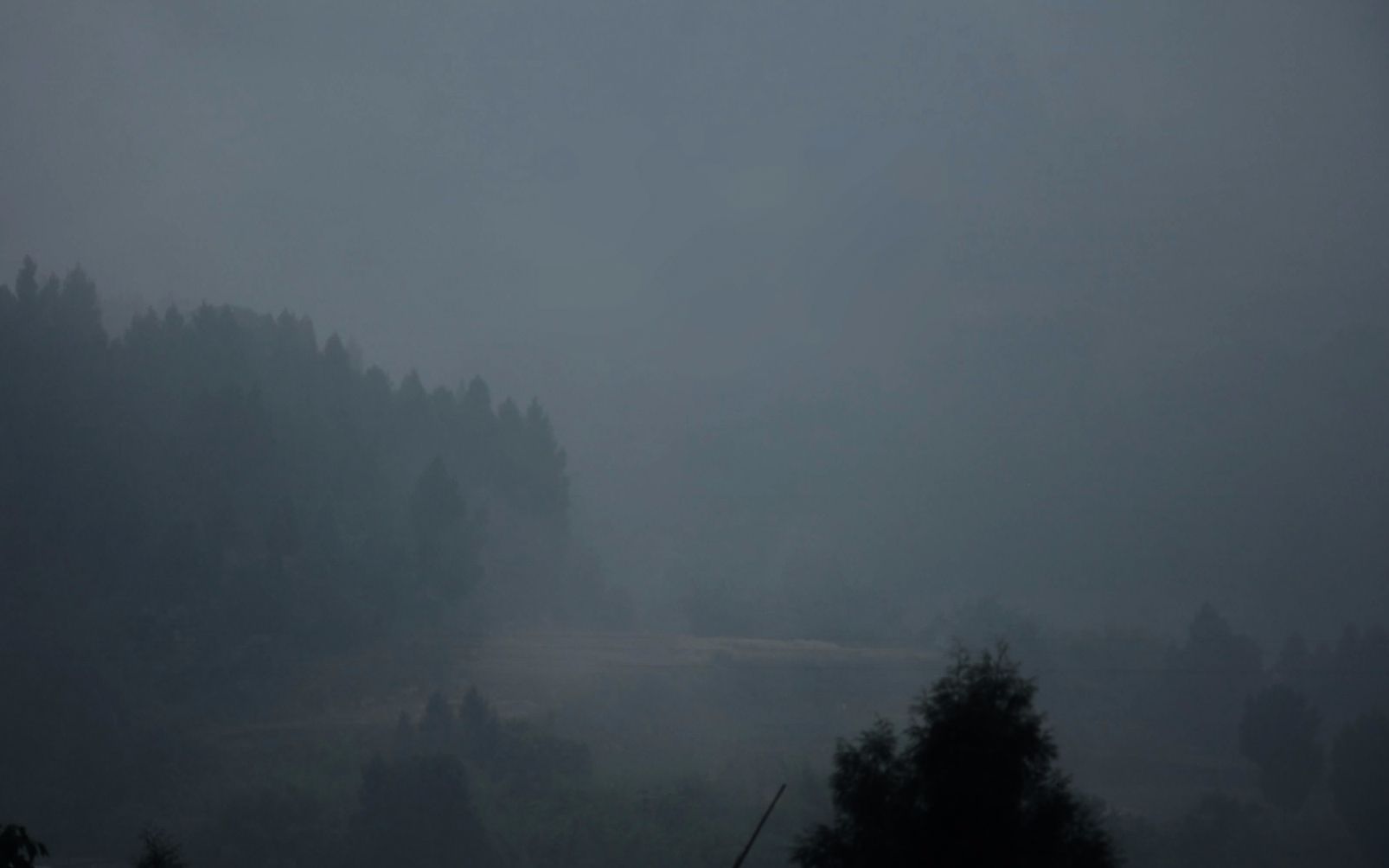 [图]【治愈】打雷下雨天