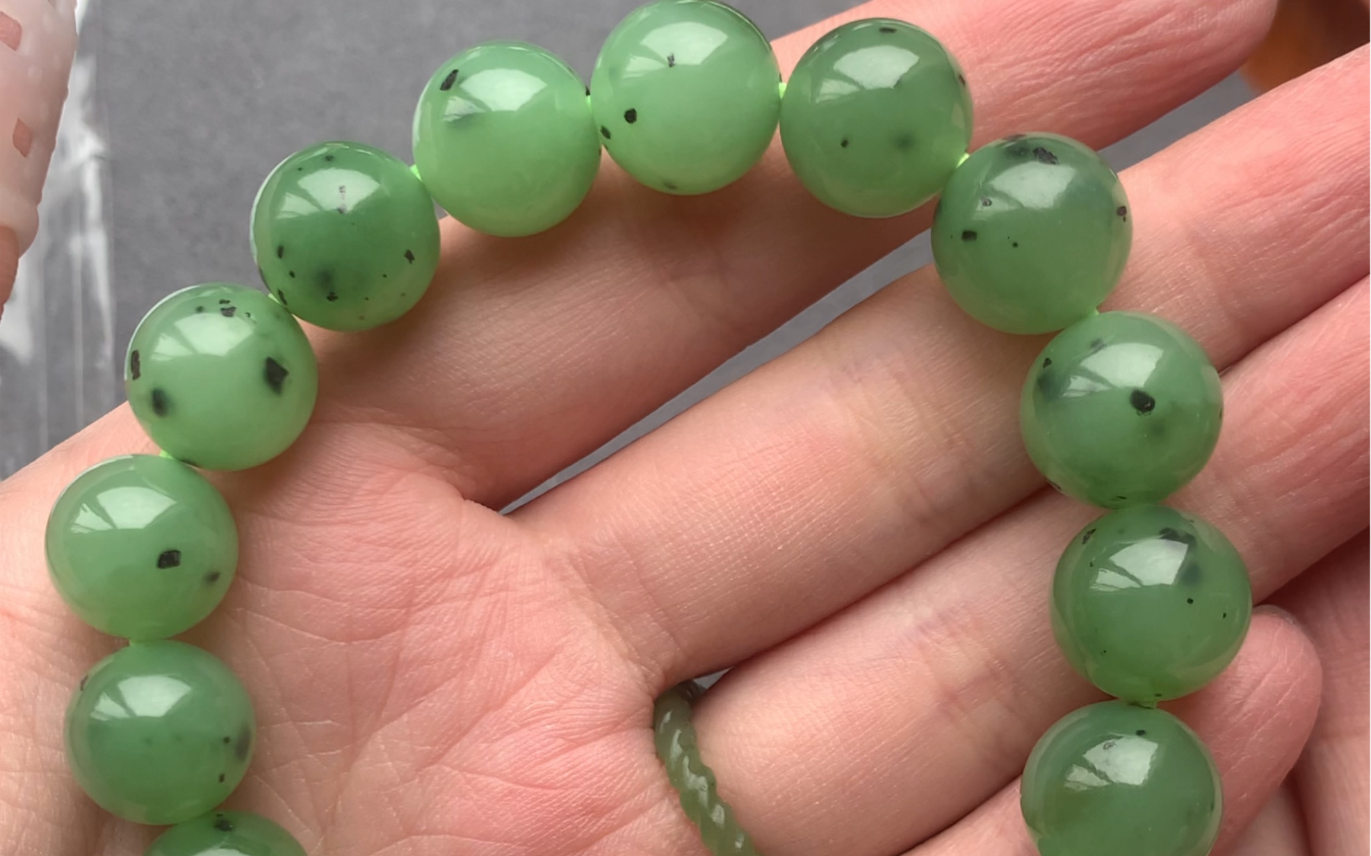 色标级乌兰海碧玉圆珠