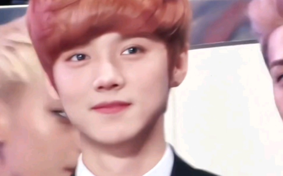 鹿晗每一个动作都把我迷到