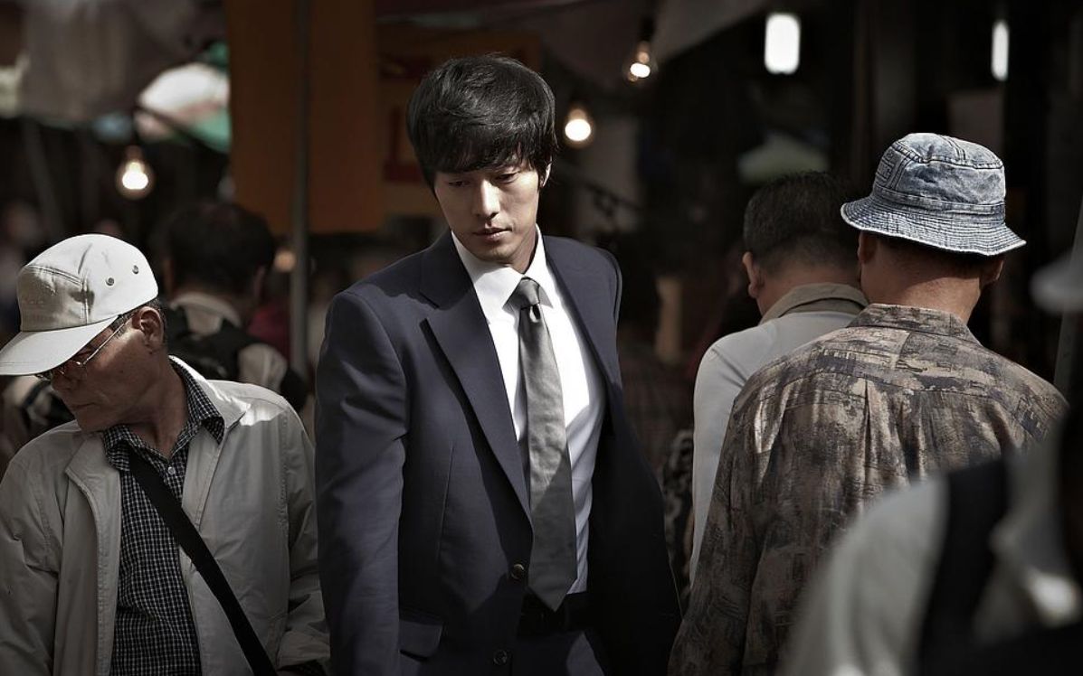 职业杀手想要辞职,却遭到了公司全员追杀,一部韩国动作片电影!