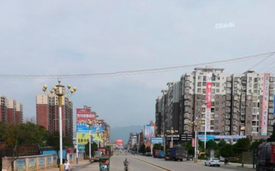 湖南永州的蓝山县,一座拥有上千年建制的古城,牛屎酒很有名