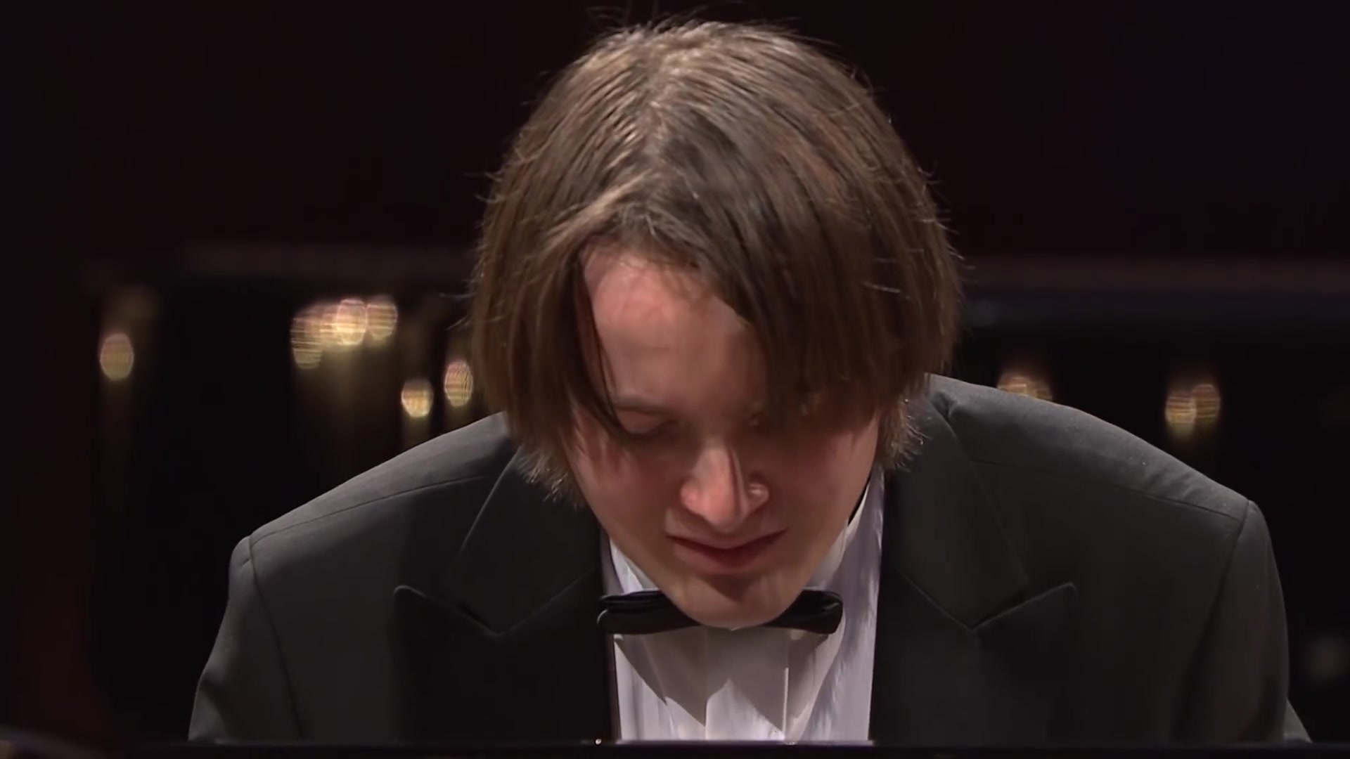 [图]【第十六届肖邦国际钢琴比赛】Daniil Trifonov 演奏 肖邦 第三钢琴奏鸣曲Op. 58 Sonata in B minor, Op. 58