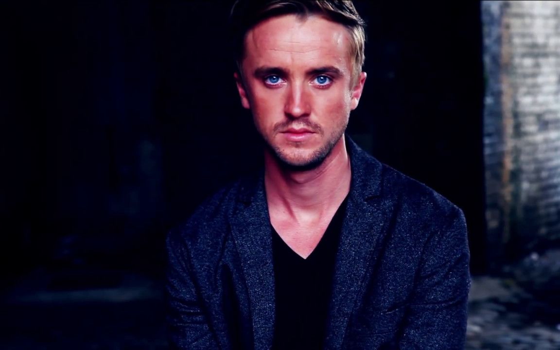 【TomFelton】2013年Tom受邀为BELLO杂志拍摄照片哔哩哔哩bilibili