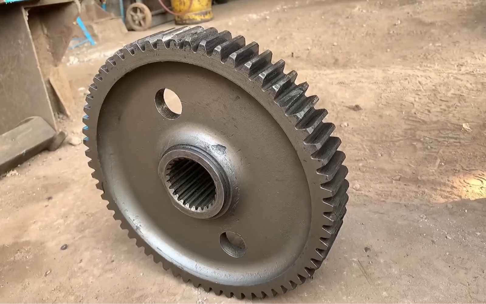 巴铁师傅维修卡车变速箱齿轮全过程