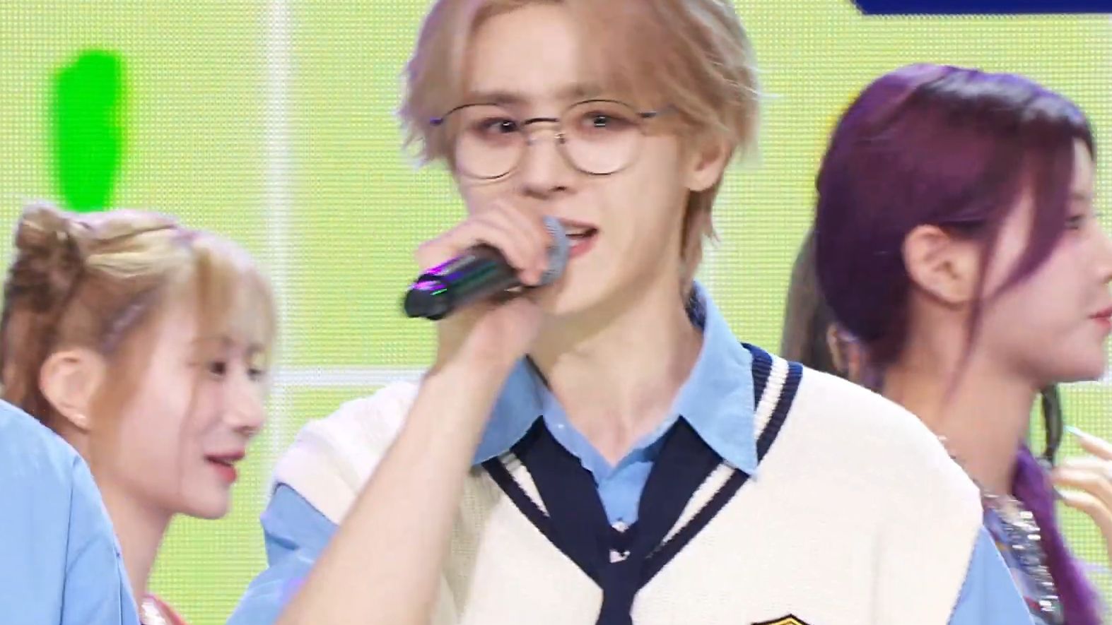 威神v出道首一位!240611打歌舞台合集 威神v一位受赏