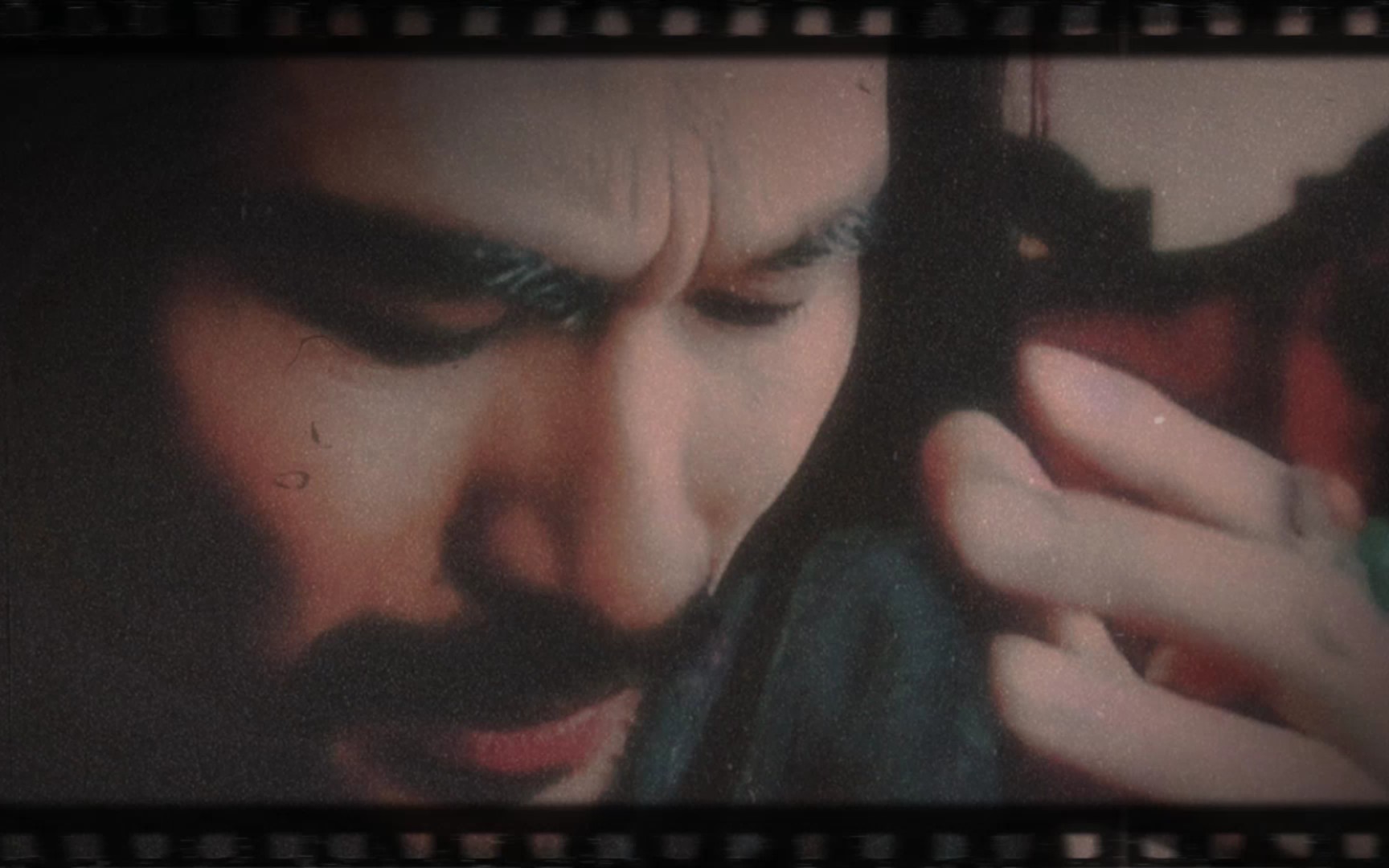 拜月教主眉头一皱,小手一掐,地球儿是圆的