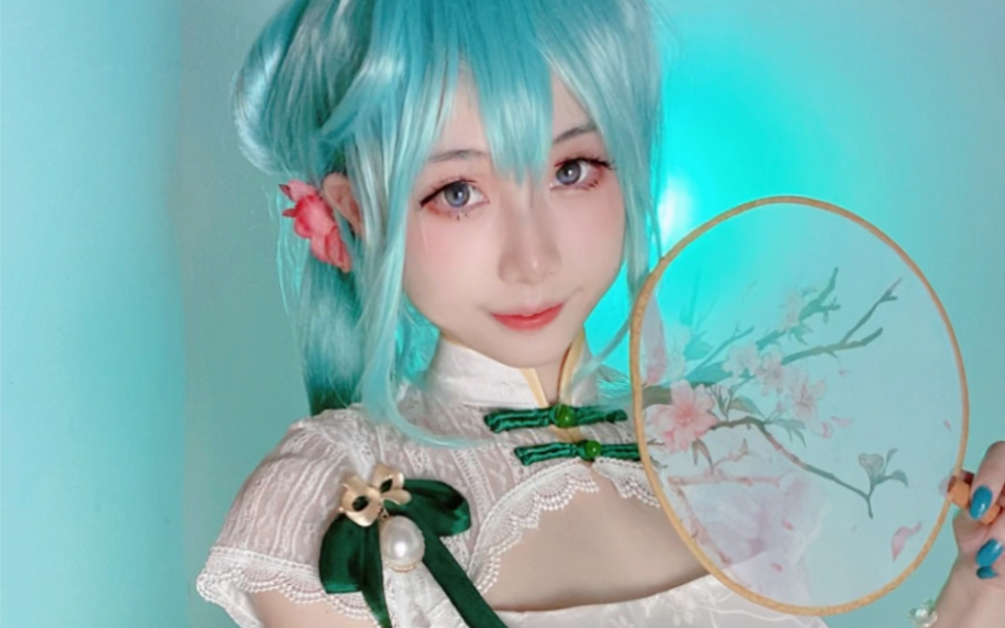 [图]【甜崽欣】韶华手办变成真人啦！｜初音未来miku韶华cos