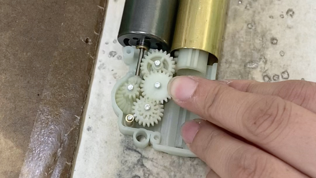 智博类星体和蝎式波箱安装教程,老马的mp7也是这个波箱.