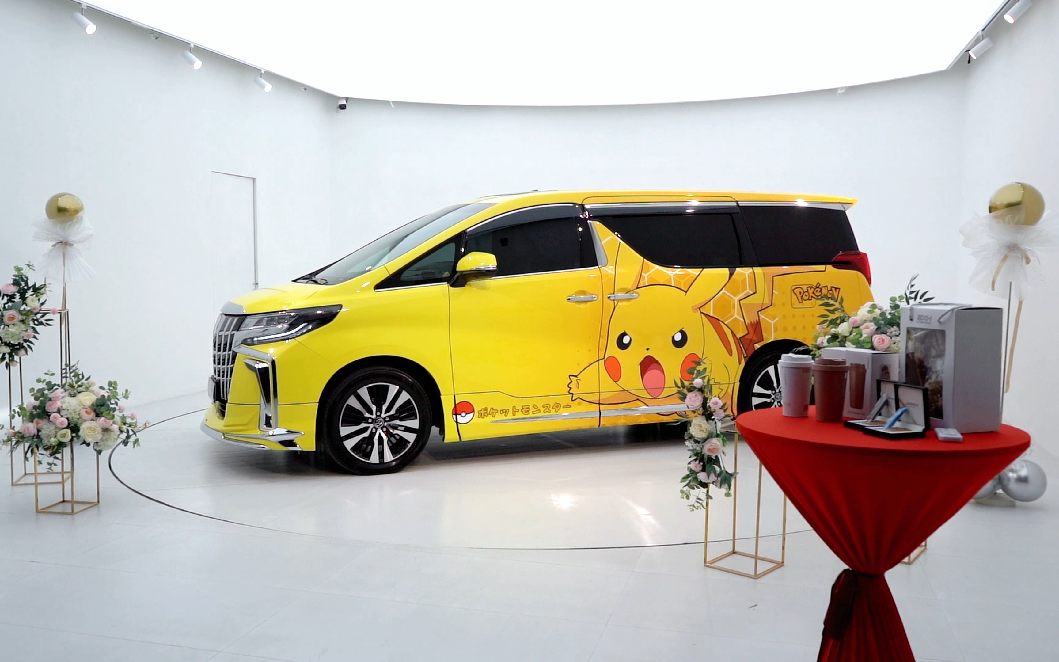 厦门汽车贴膜 丰田埃尔法贴皮卡丘定制彩绘改色膜