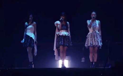 [图]【日语中字】Kalafina LIVE——to the beginning