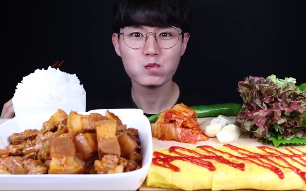 吃播眼镜小哥|五花肉,蛋卷