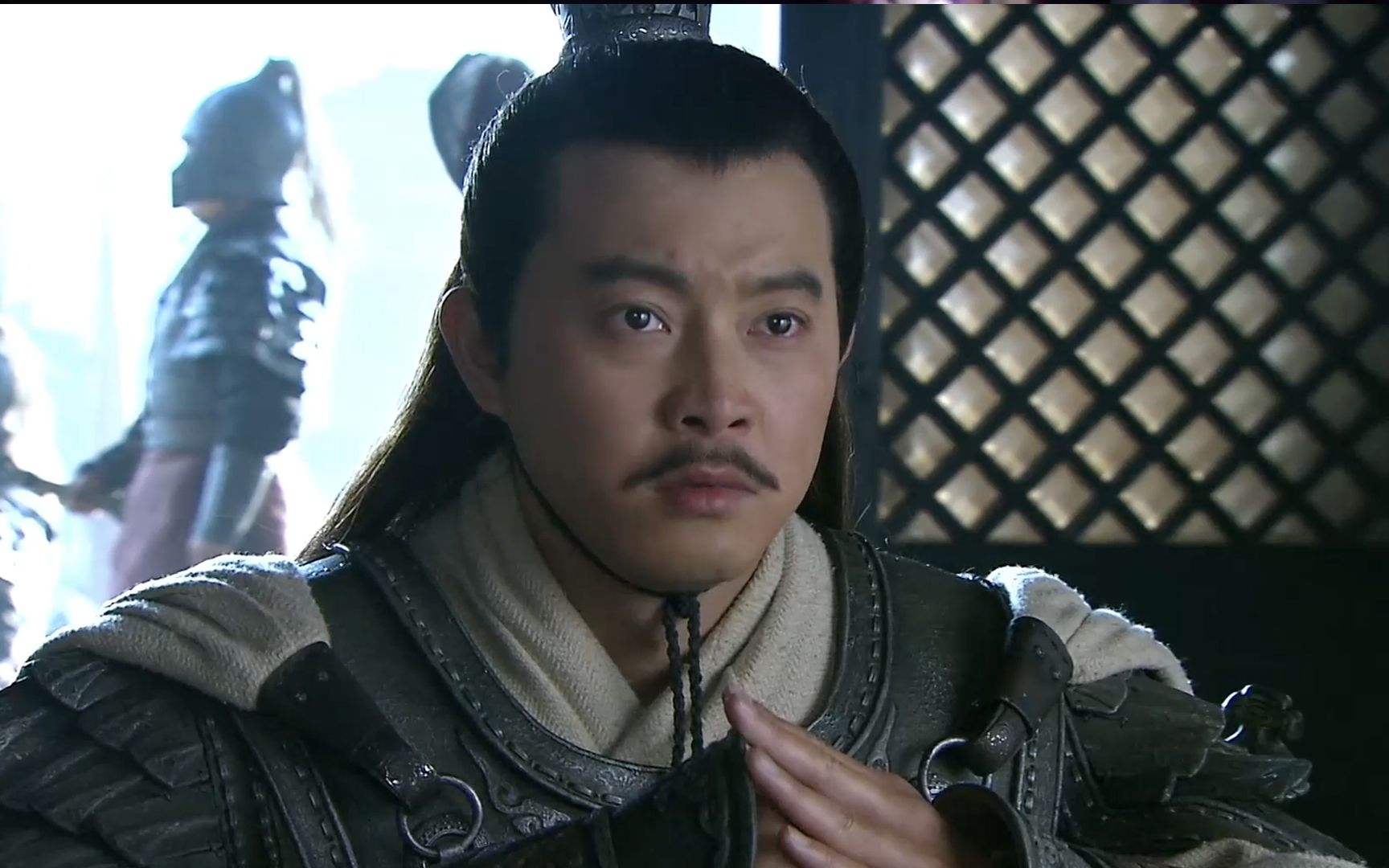 盘点两版孙策用玉玺借兵入江东,新版年轻气盛,老版语气哽咽