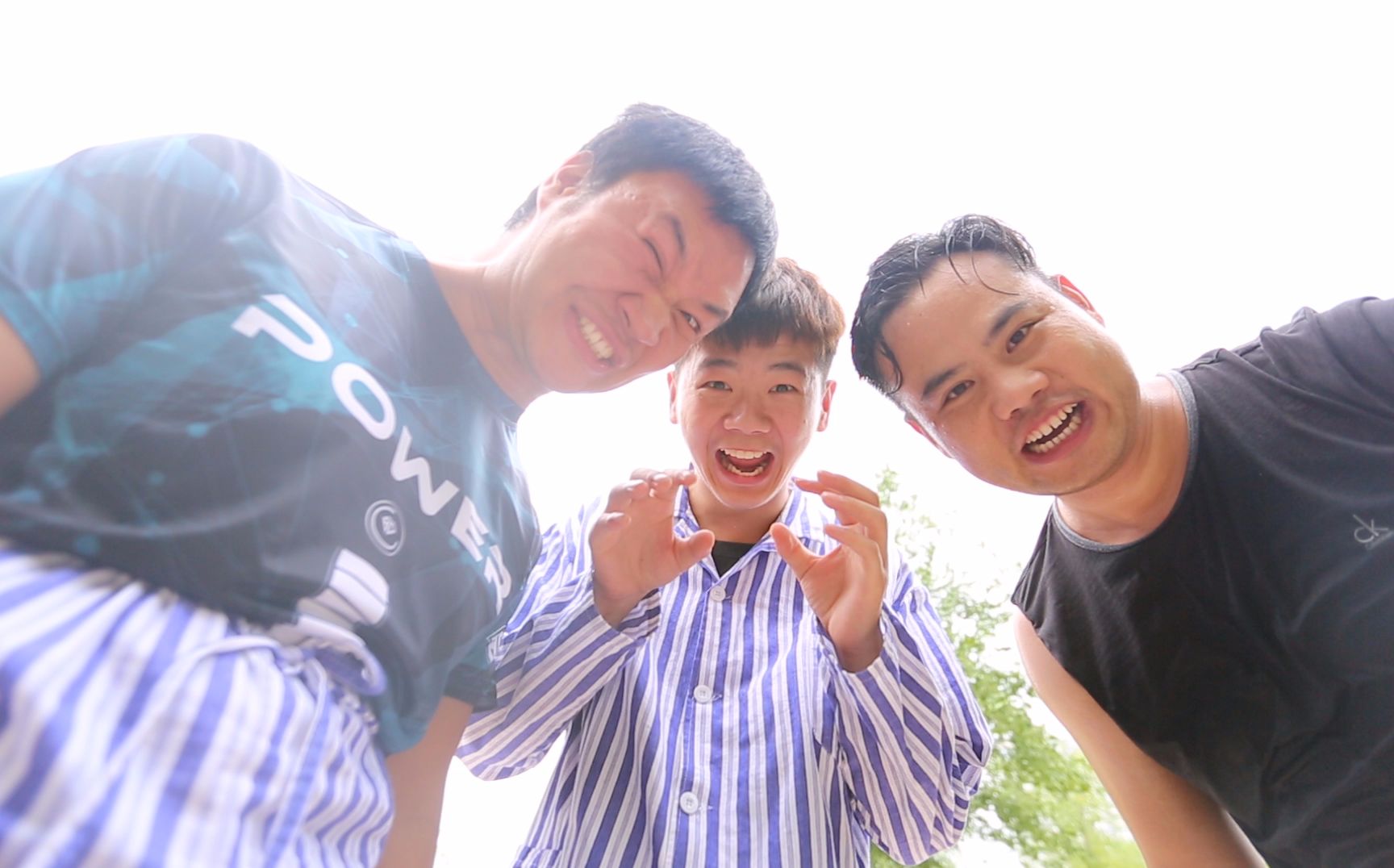 段子哥笑喷了四个精神病患者上演新版吃饭睡觉打豆豆