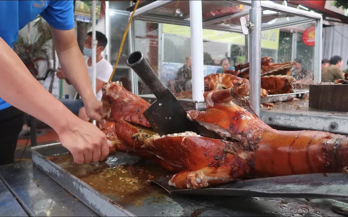 揭秘脆皮烧狗做法流程,现烤现卖,皮脆肉香,场面实在太馋人了!哔哩哔哩bilibili